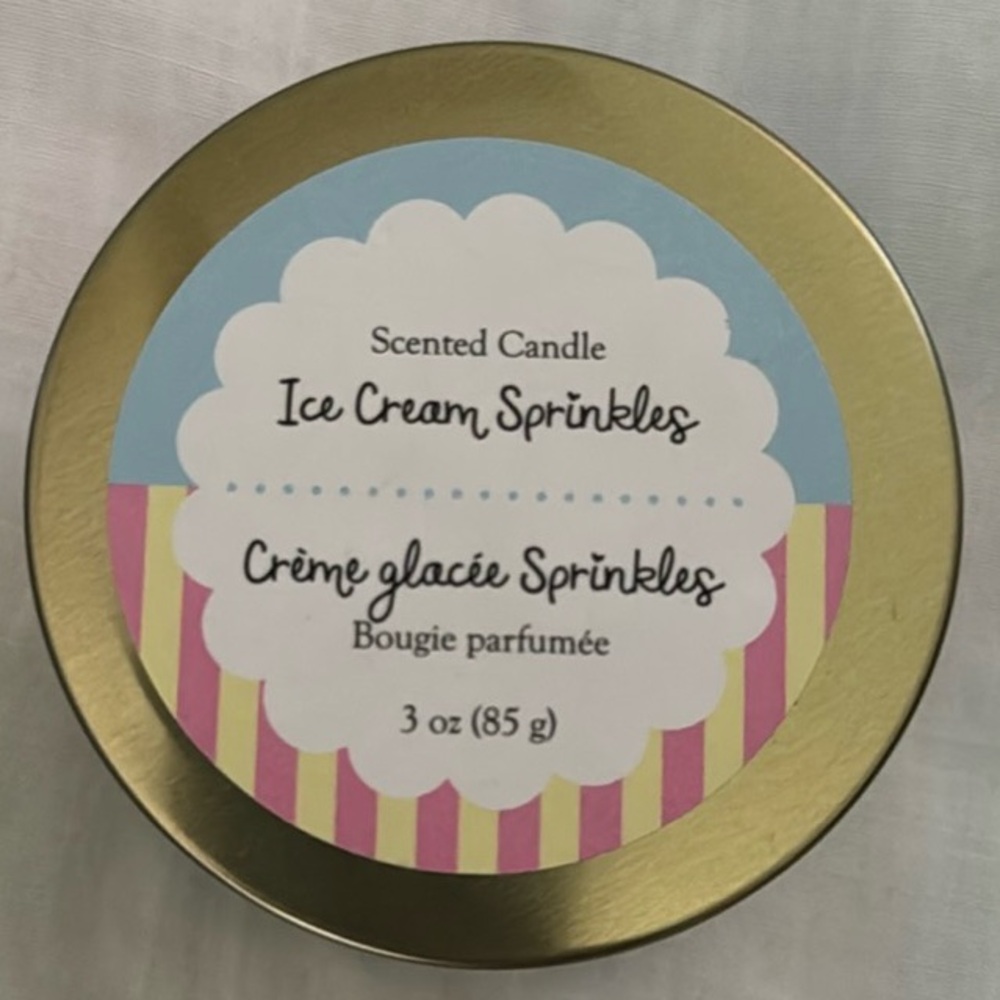 Scented ice cream sprinkles candle